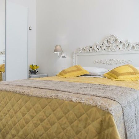 Incentro Hotel Галиполи Екстериор снимка