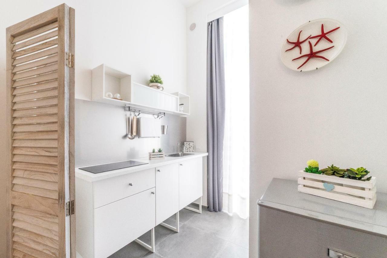 Incentro Hotel Галиполи Екстериор снимка