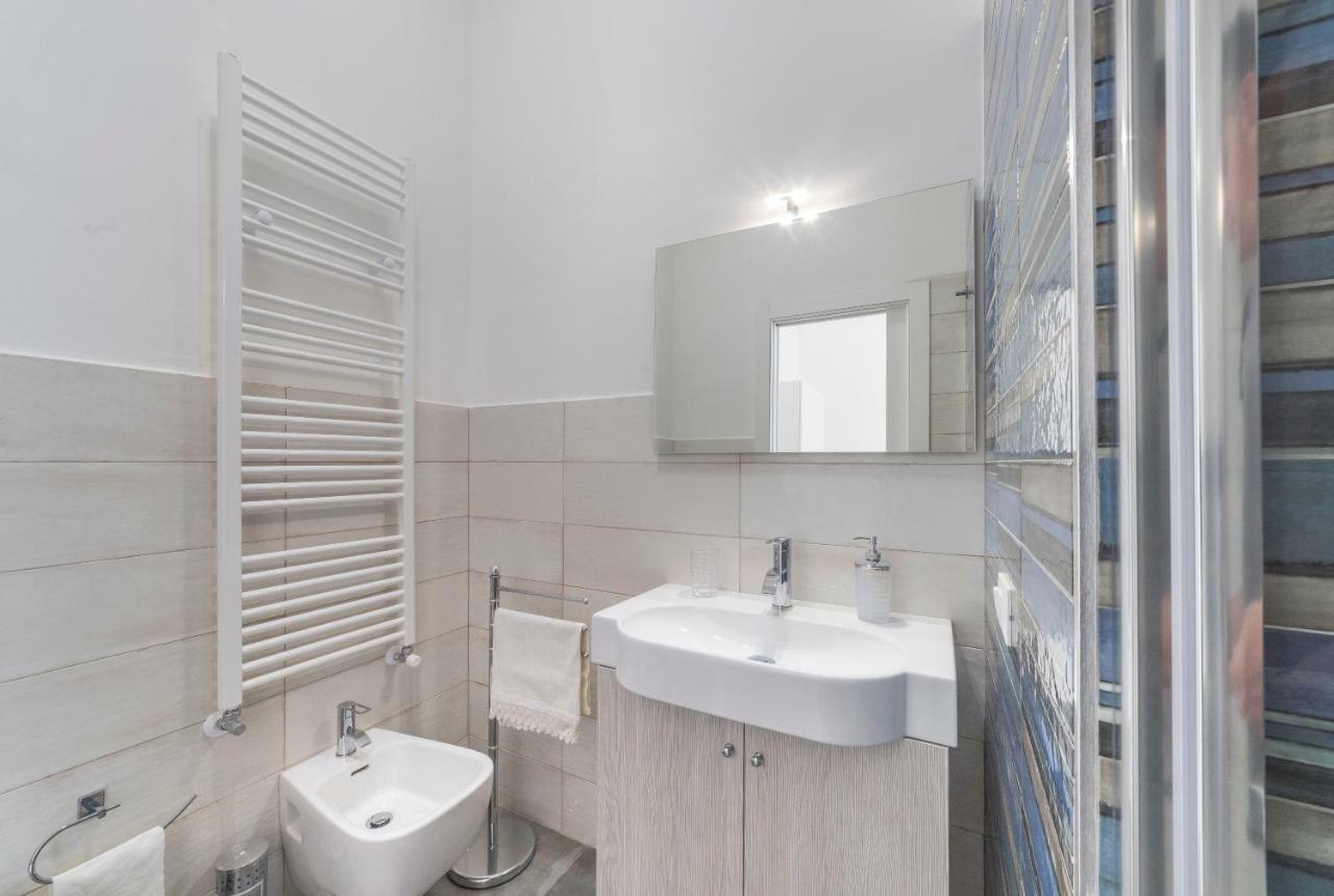 Incentro Hotel Галиполи Екстериор снимка